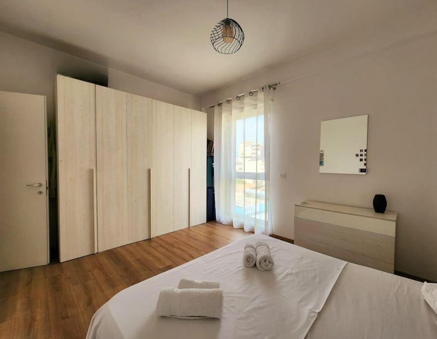 Central Deluxe Inn For Three 24H Check In Tirana Exterior foto